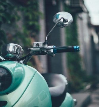 ¿Cómo saber si una moto es robada?
