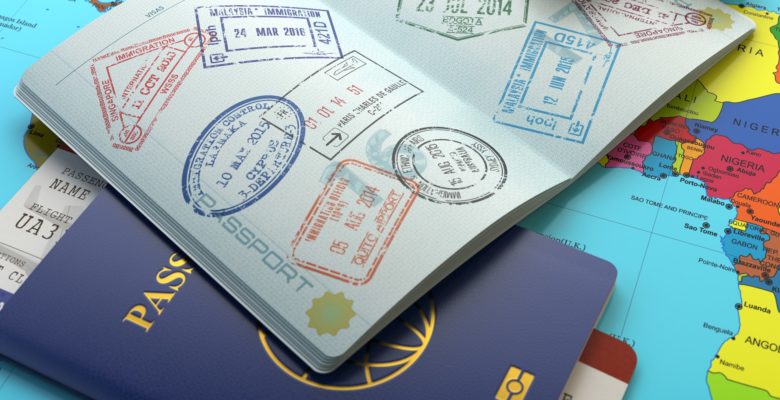 Permiso OP7: Tramita a distancia el pasaporte de un menor de edad
